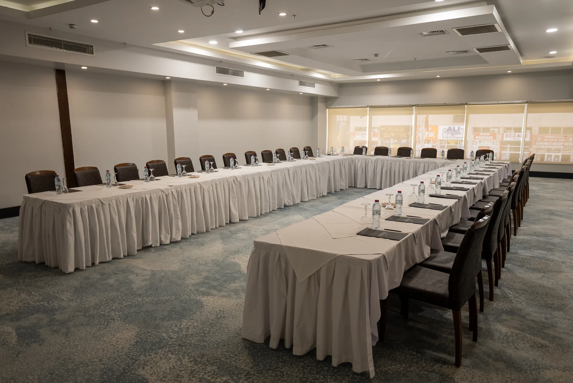 قاعة إيبكيولو – Teymur Continental Hotel Gaziantep